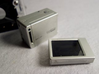 GoPro HERO2 con custodia e schermo