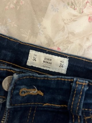 Pantalones vaqueros Lefties