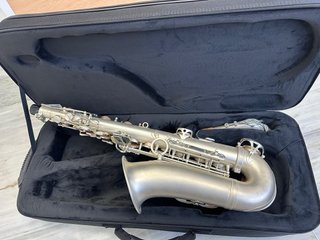 Saxofón alto Selmer Plateado