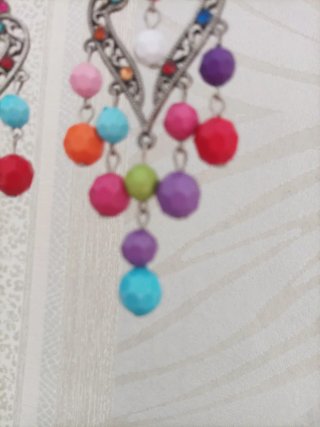Pendientes fantasía largos con abalorios