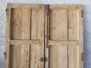 Puerta  madera 2 hojas con clavos 200x105cm