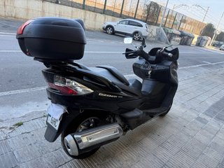Suzuki Burgman 400 Negra - 40.000 Km - Etiqueta C