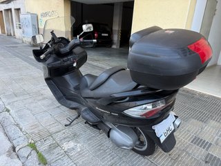 Suzuki Burgman 400 Negra - 40.000 Km - Etiqueta C