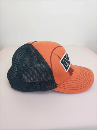 Gorra VMC Trucker Naranja Negra Pesca Vintage