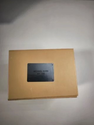 Caja y Bolsa Michael Kors Marrón
