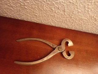 Pinzas antiguas de metal