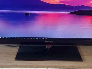 Samsung TV 45 pulgadas negro