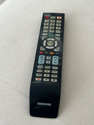 Samsung TV 45 pulgadas negro