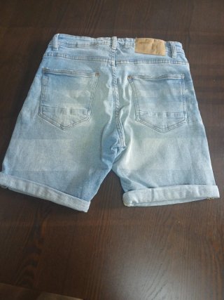 Pantalón corto vaquero ZARA chico Talla M