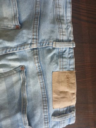 Pantalón corto vaquero ZARA chico Talla M