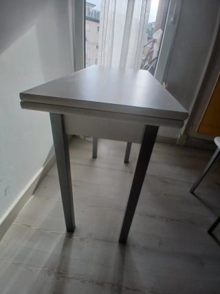 Mesa de cocina abatible con alas