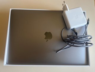 MacBook Air M1 2022 + Caricatore