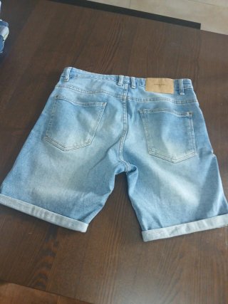 Pantalón corto vaquero Zara