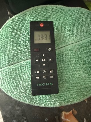 Robot Aspirador IKOHS con mando a distancia