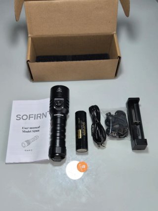 Linterna de buceo Sofirn SD06 1800lm nueva