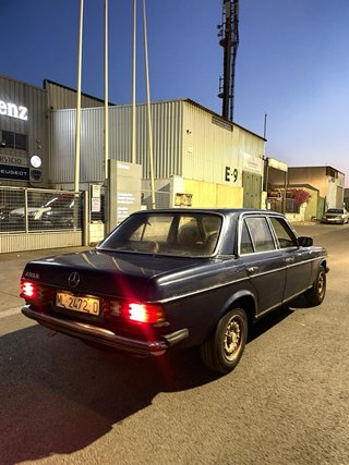 Mercedes-Benz Clase w123 (200) 1989