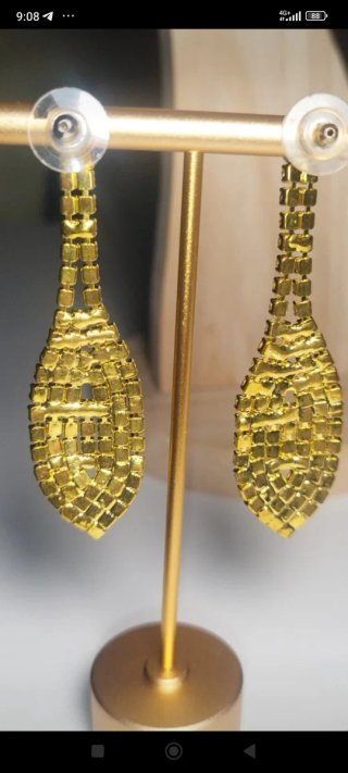 Orecchini Intrend acciaio dorato strass 7,5 cm