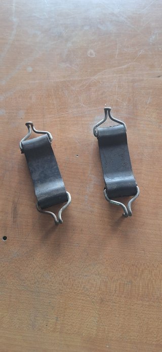 Pareja Soportes Escape Seat 124 MC158 Nuevos