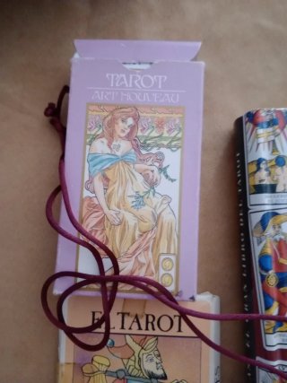 Lote Tarot: Libro y Cartas