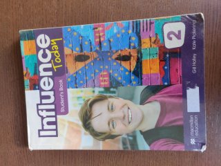 INFLUENCE TODAY 2 Student's book: libro de text...