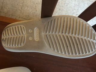 Chanclas Crocs Beige Talla [Talla]