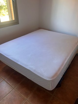 Cama con somier y colchón