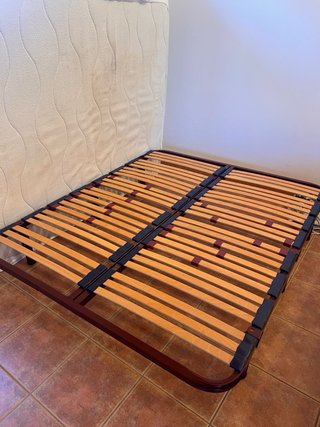 Cama con somier y colchón
