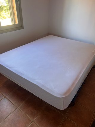 Cama con somier y colchón