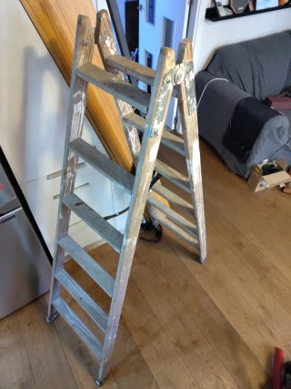 Escalera de pintor de madera