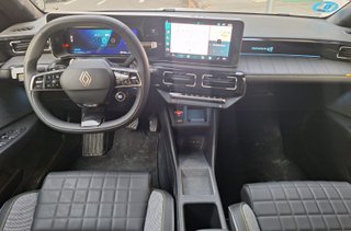 Renault 4 E-TECH 2025