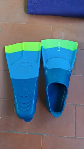 Traje neopreno OLAIAN niños + aletas