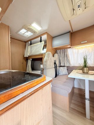 Autocaravana 6 plazas con doble aire