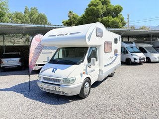 Autocaravana 6 plazas con doble aire
