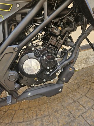 Benelli Leoncino 125 - 7.500 km