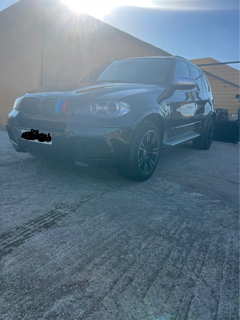 BMW X5 2010 vendo o cambio por furgoneta 7,9 plaza - foto 1