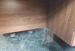 Escritorio grande de madera