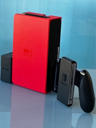 Como Nueva Nintendo OLED Completa + 16 Videojuegos