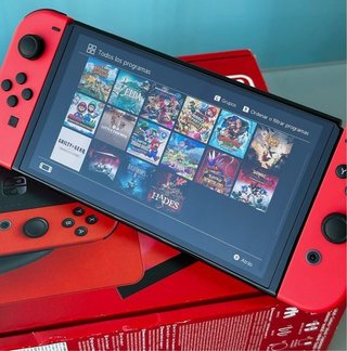 Como Nueva Nintendo OLED Completa + 16 Videojuegos