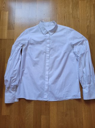 Camisa blanca Zara manga abullonada