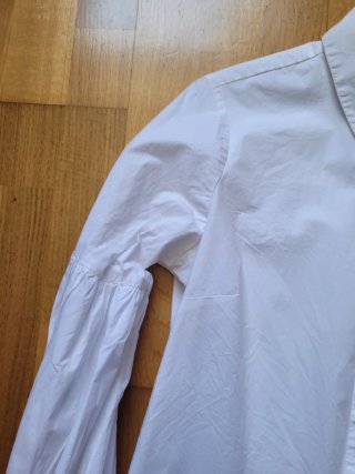 Camisa blanca Zara manga abullonada