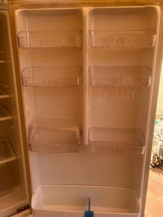 Frigorífico blanco funcional