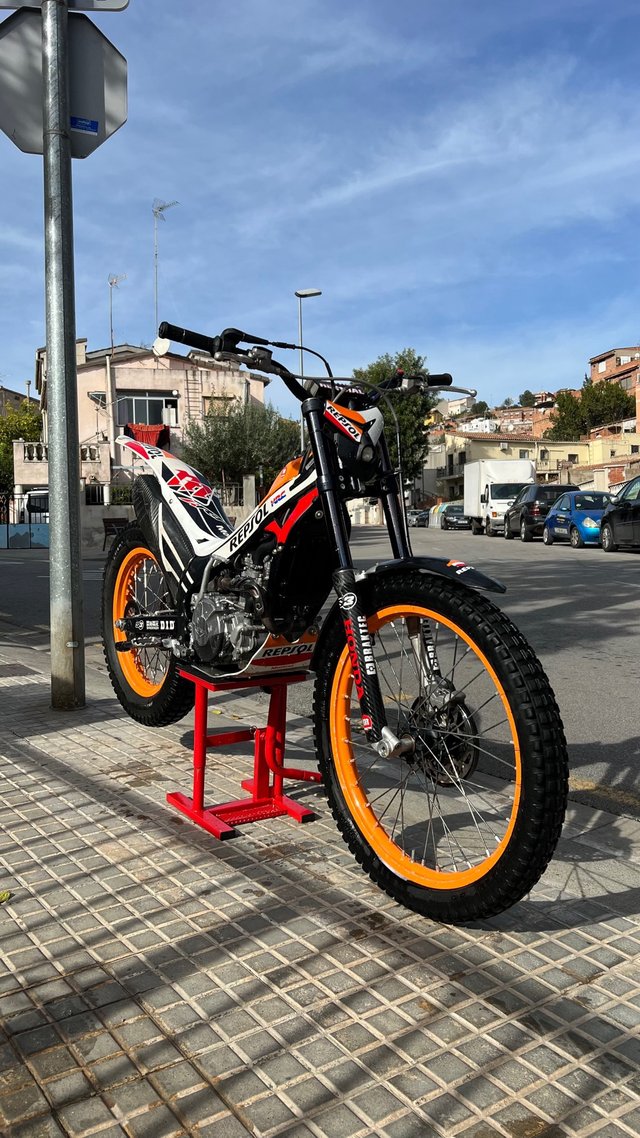 Montesa Cota 4RT 260cc Repsol 2014 matriculada