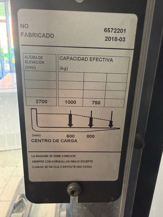 Apilador Toyota Staxio 2.7m
