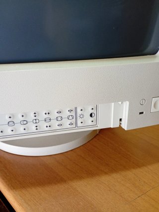 MONITOR 14" CRT IBM MODELLO 6322-R02