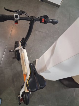 Bicicleta Eléctrica Plegable InMotion P1
