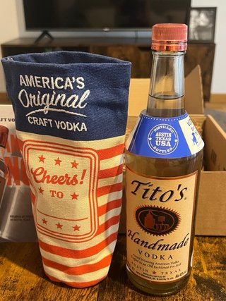 Pack Exclusivo Tito’s Handmade Vodka