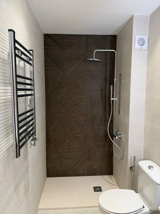 Equipo profesional reformas baño