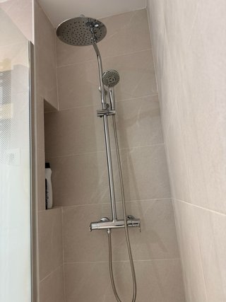 Equipo profesional reformas baño