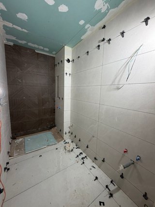 Equipo profesional reformas baño