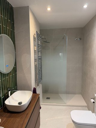Equipo profesional reformas baño